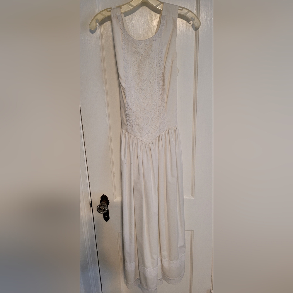 Vintage Gunne Sax by Jessica McClintock 1980s White Lace Midi Dress